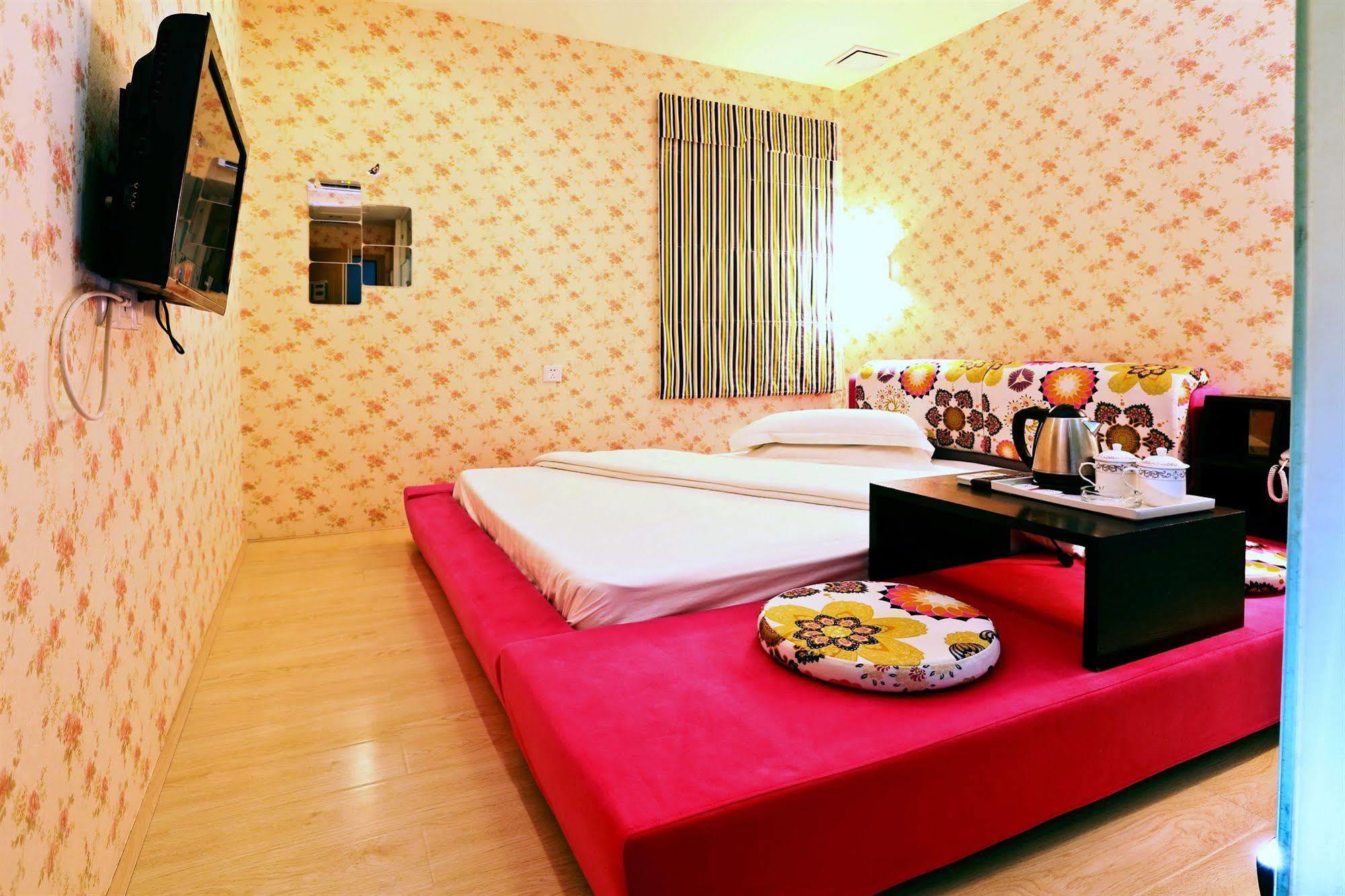 Tavernew Hotel Guangzhou Exterior photo
