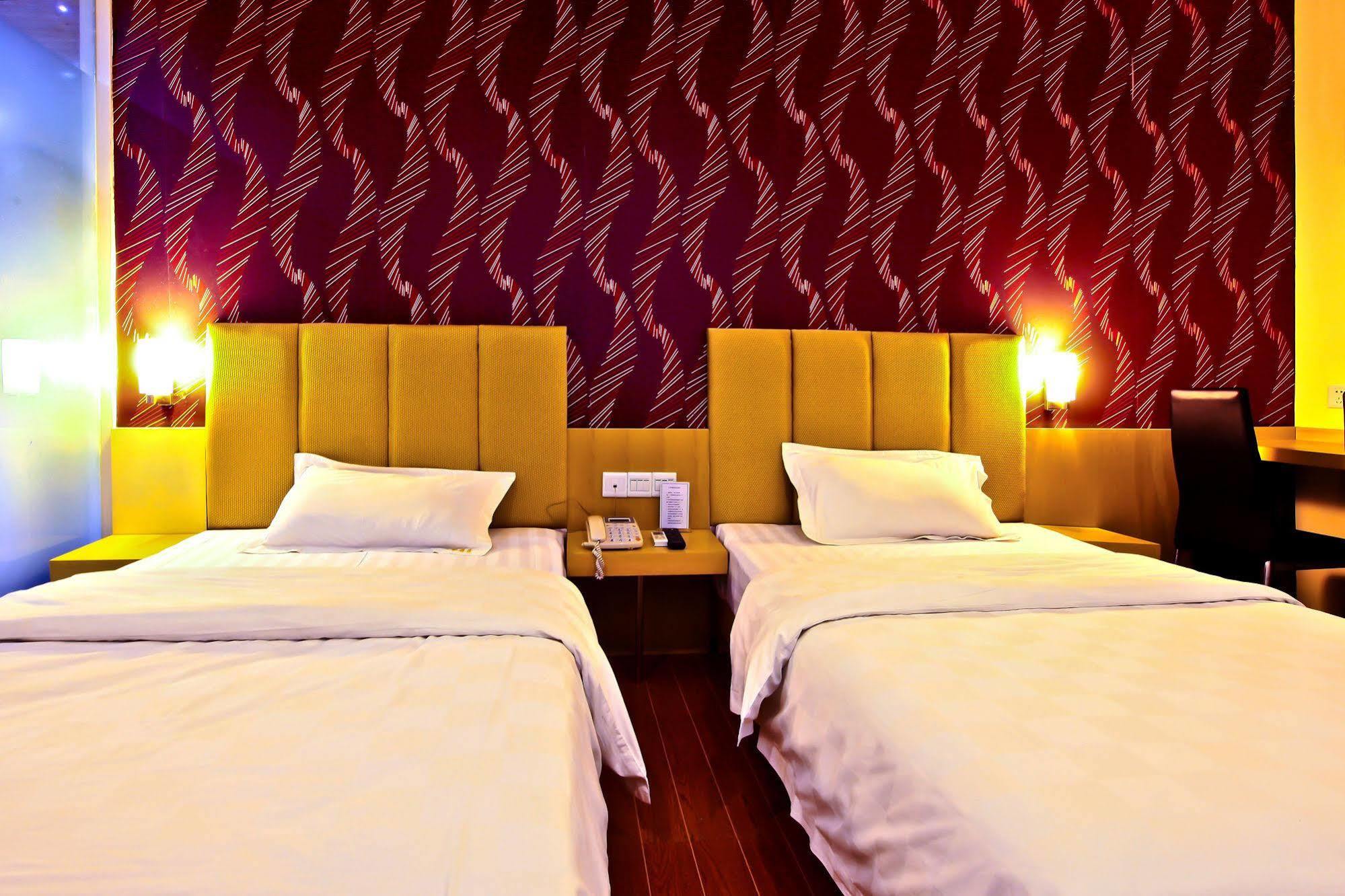 Tavernew Hotel Guangzhou Exterior photo
