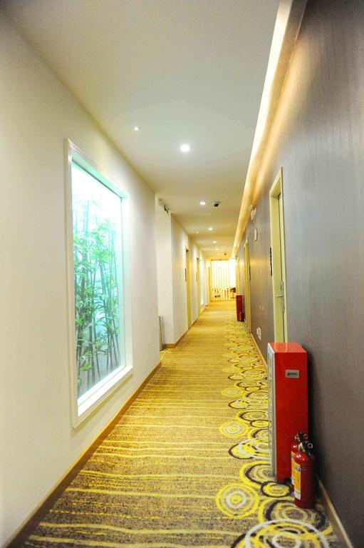 Tavernew Hotel Guangzhou Exterior photo